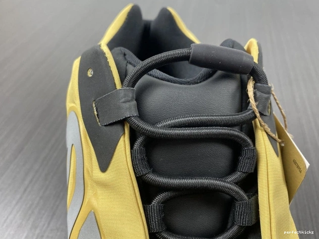 Yeezy Flux' GZ0717 MNVN 'Honey Boost 700 0812